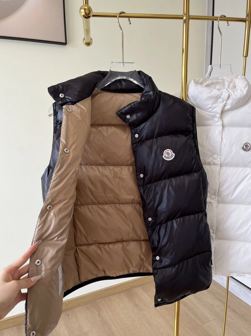 Moncler Down Jackets UrbanStyle 145120