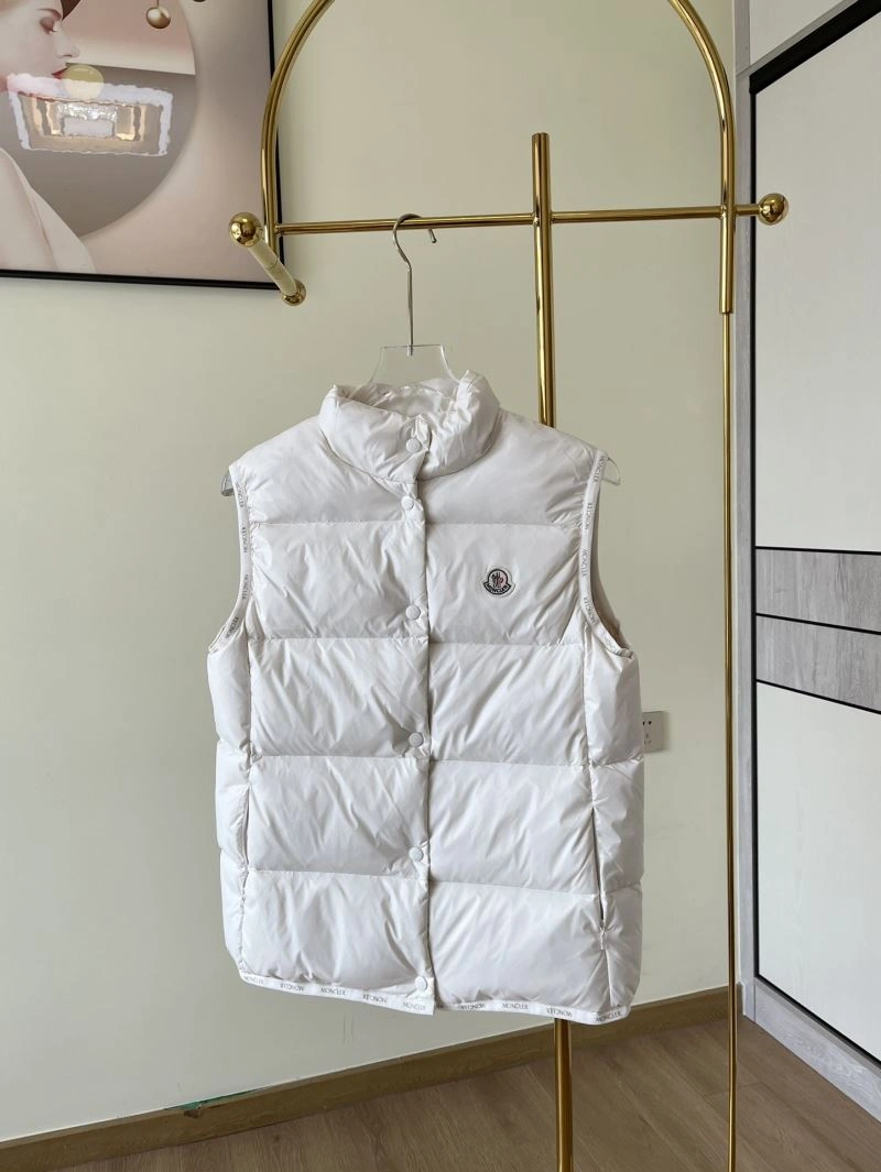 Moncler Down Jackets UrbanStyle 145120