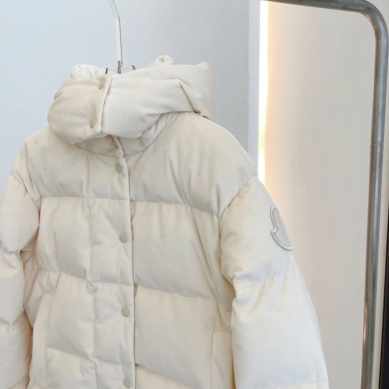 Resilient Moncler Down Jackets 145113