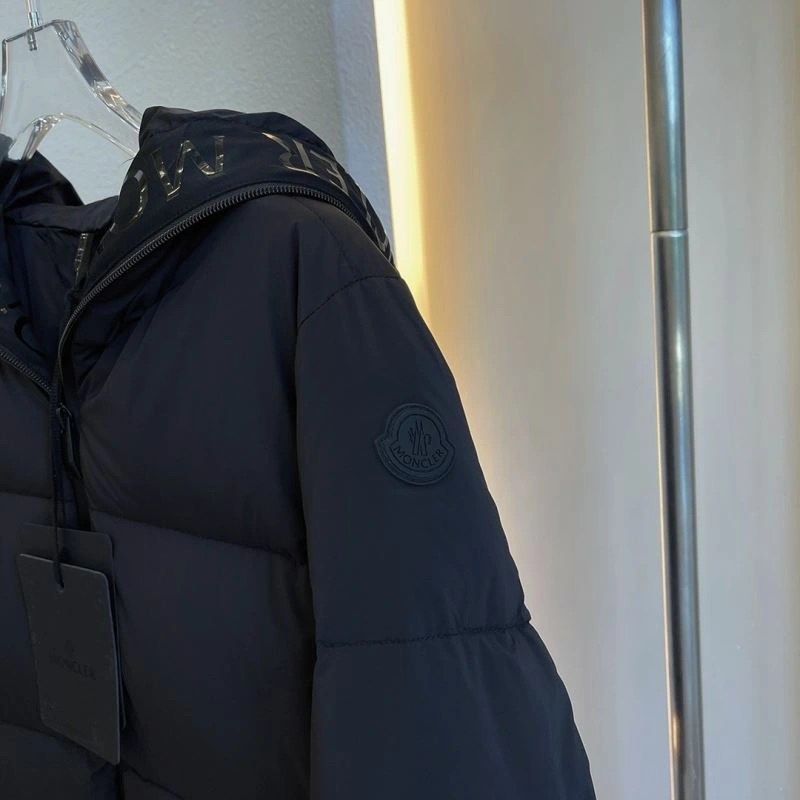 Moncler Down Jackets Supportive 145108
