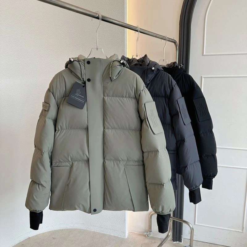 Moncler Down Jackets TimelessDesign 145131