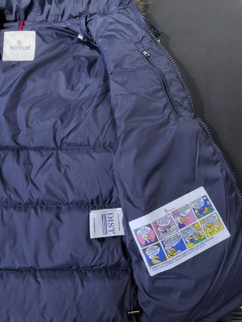 Moncler Down Jackets UrbanChic 145105