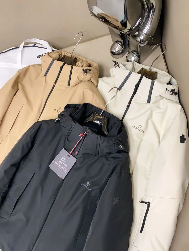 Elegant Moncler Down Jackets 145110
