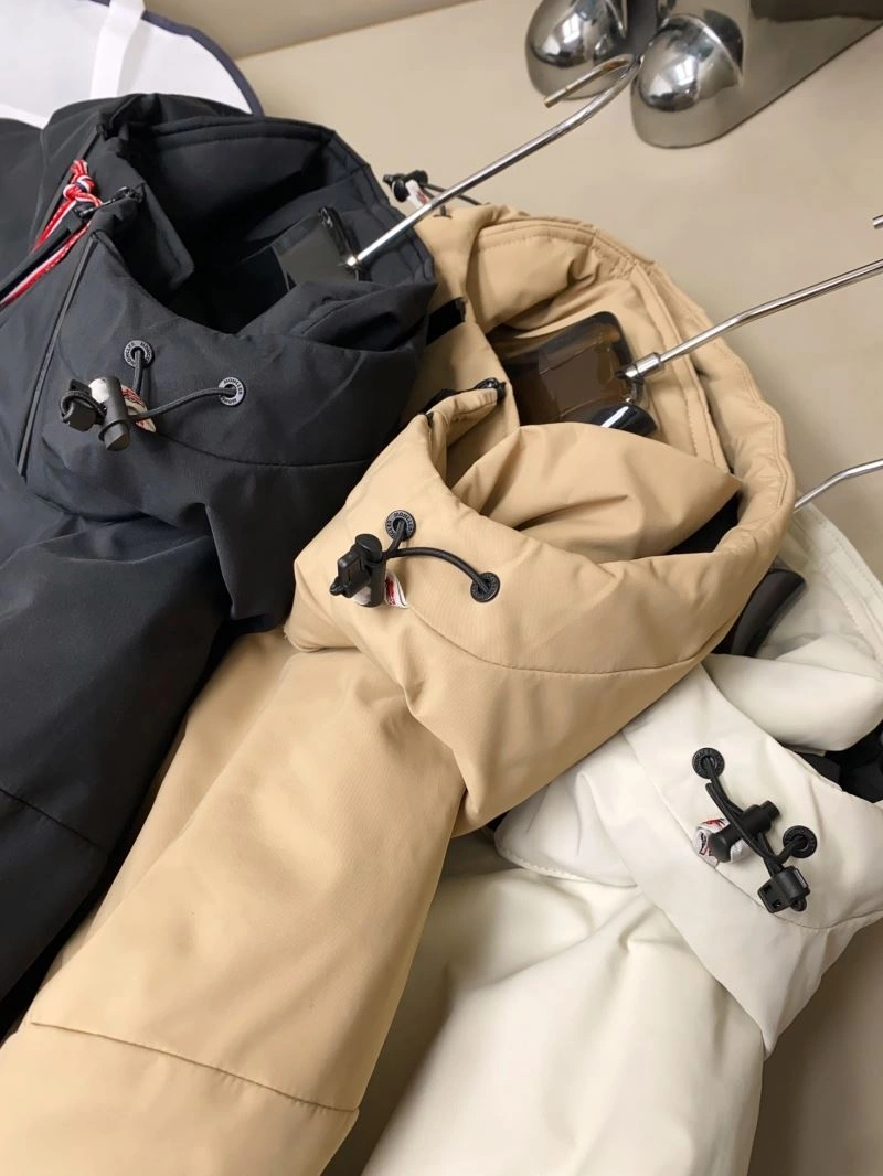 Elegant Moncler Down Jackets 145110