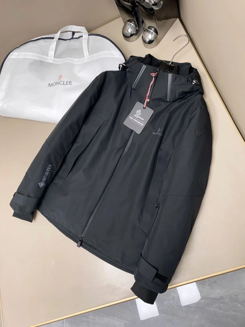 Elegant Moncler Down Jackets 145110