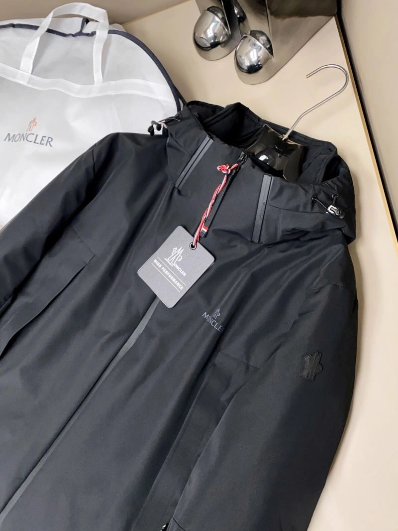 Elegant Moncler Down Jackets 145110
