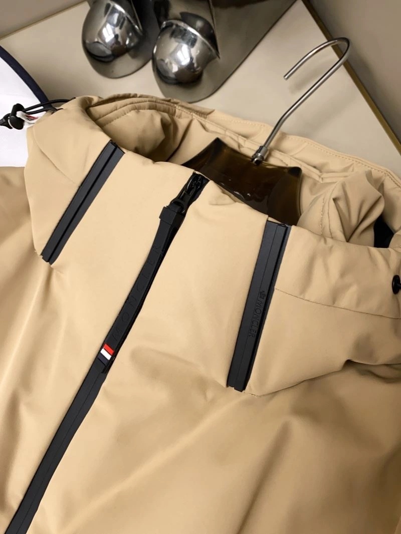 Elegant Moncler Down Jackets 145110