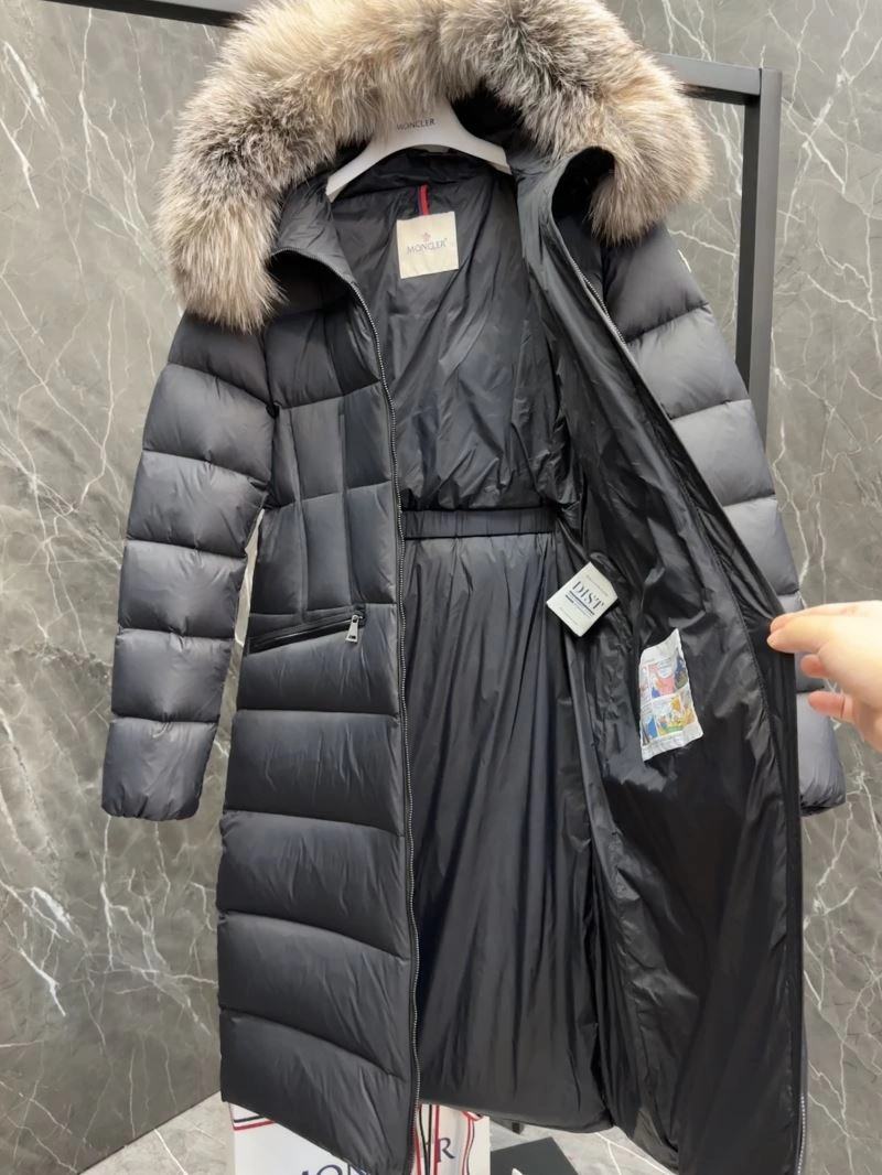 Moncler Down Jackets Vibrant 145101