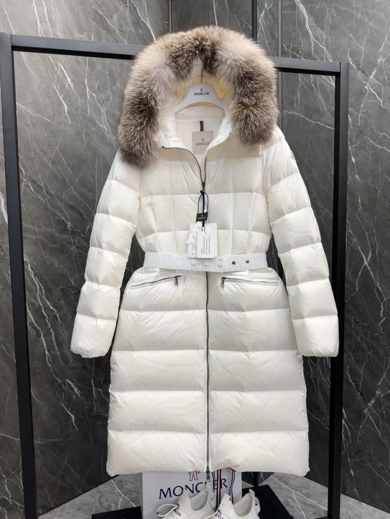 Sporty Moncler Down Jackets 145098