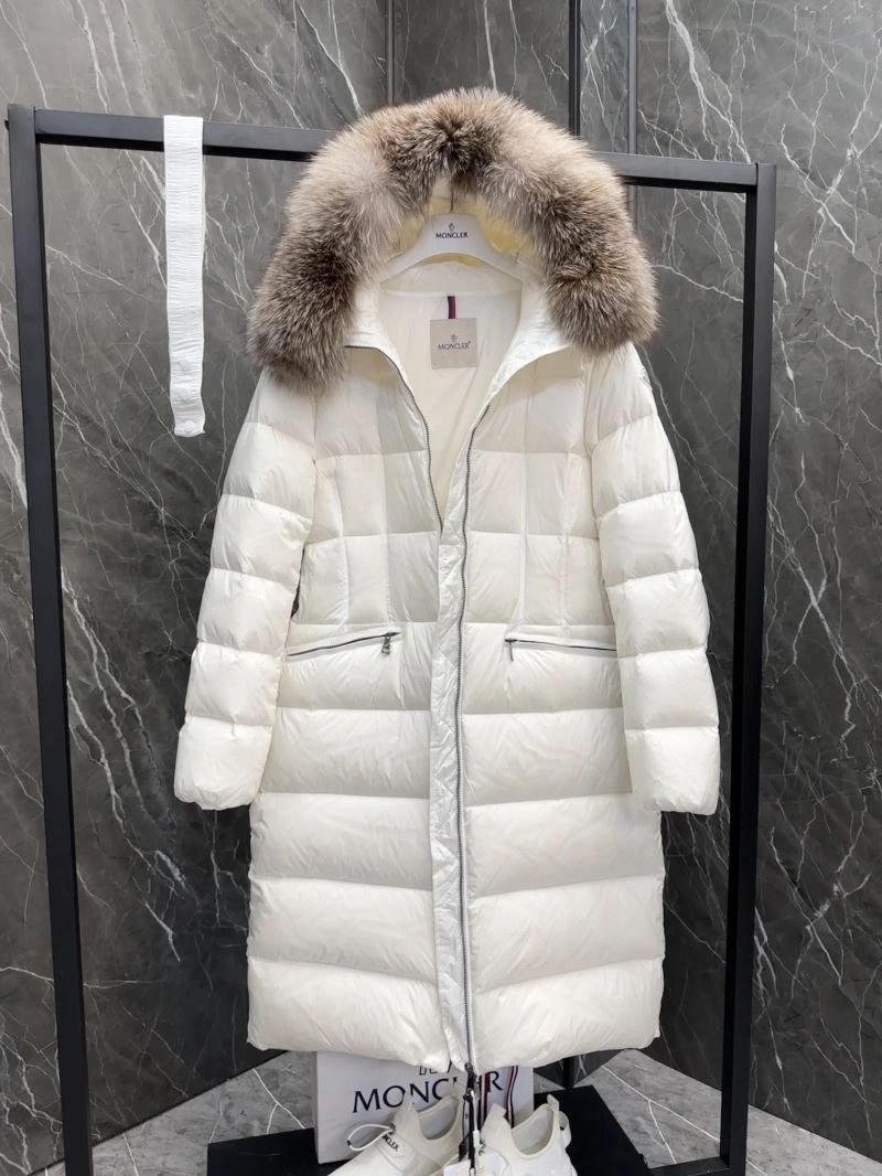Sporty Moncler Down Jackets 145098