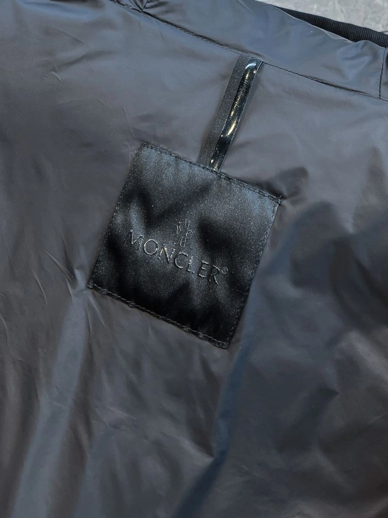Moncler Down Jackets WaterResistant 145095
