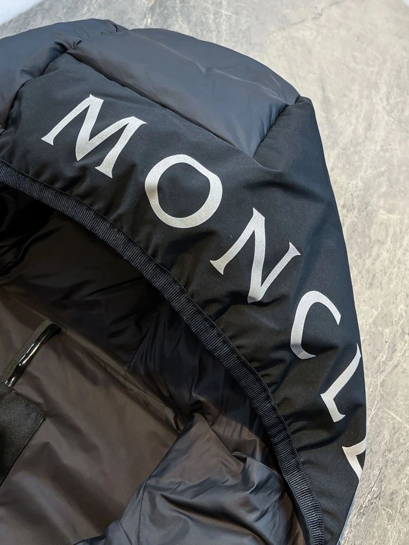 Moncler Down Jackets WaterResistant 145095