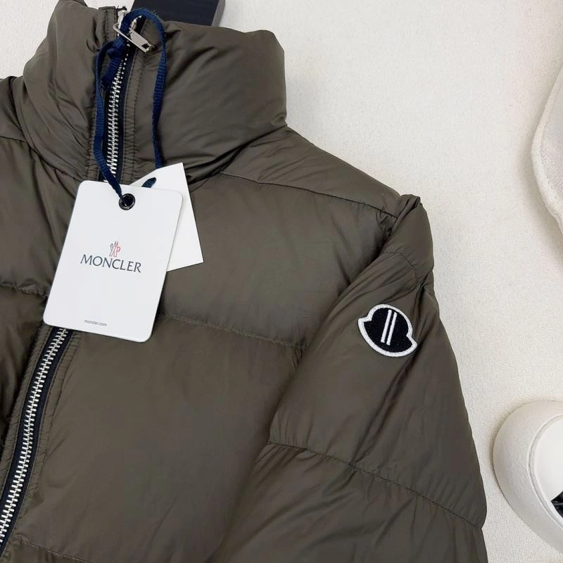 RelaxedFit Moncler Down Jackets 145092