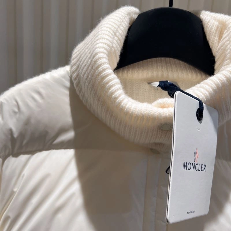 Moncler Down Jackets Fashionable 145075