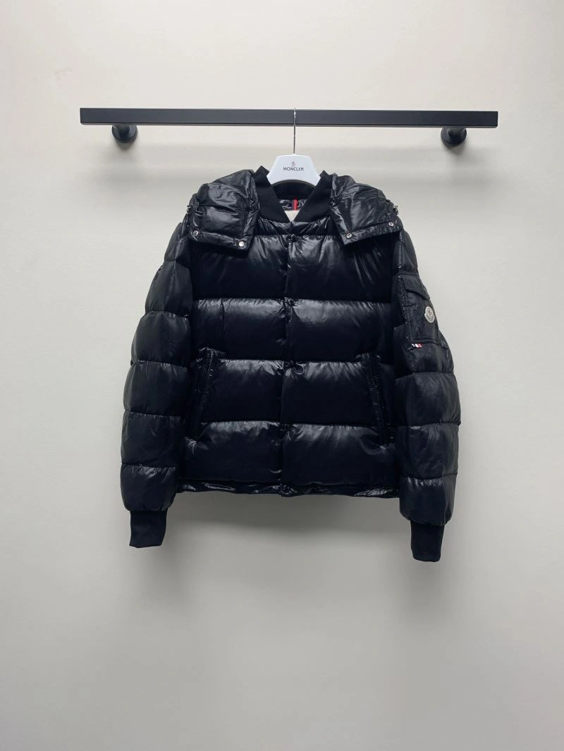 Snug Moncler Down Jackets 145069