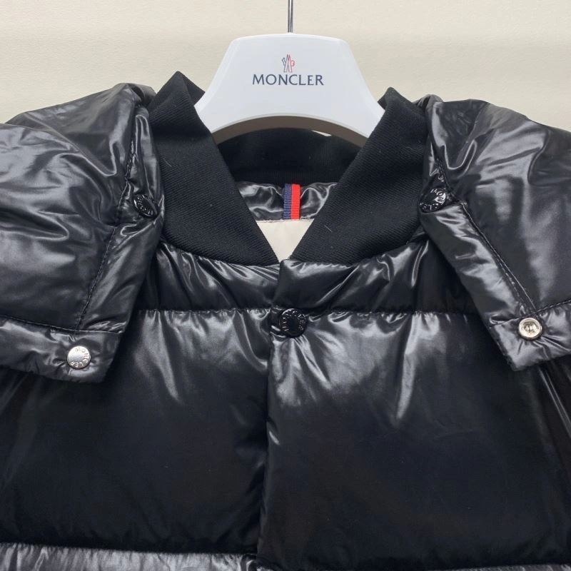 Snug Moncler Down Jackets 145069