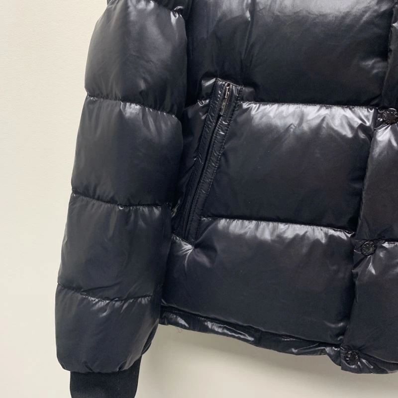 Snug Moncler Down Jackets 145069