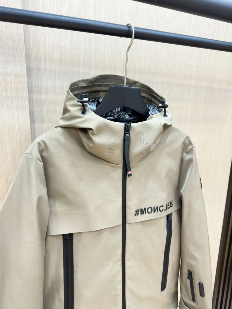 Moncler Down Jackets Trendsetting 145059
