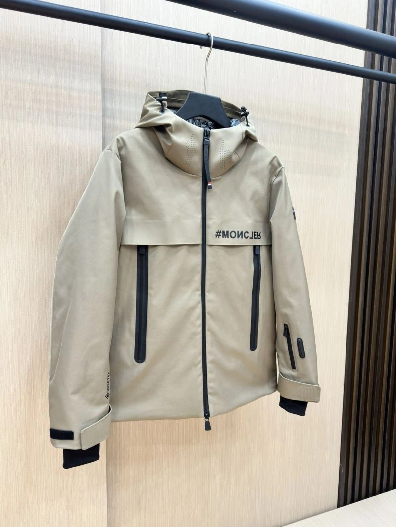 Moncler Down Jackets Trendsetting 145059