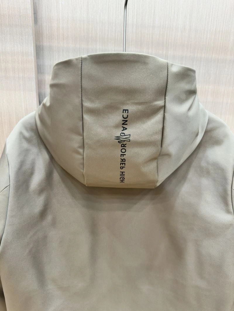 Moncler Down Jackets Trendsetting 145059