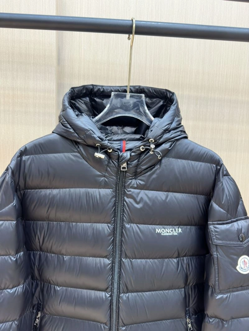 Moncler Down Jackets Breathable 145057
