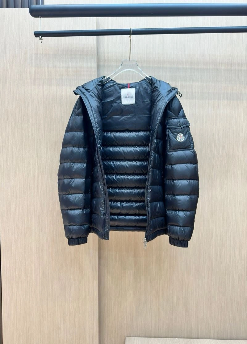 Moncler Down Jackets Breathable 145057