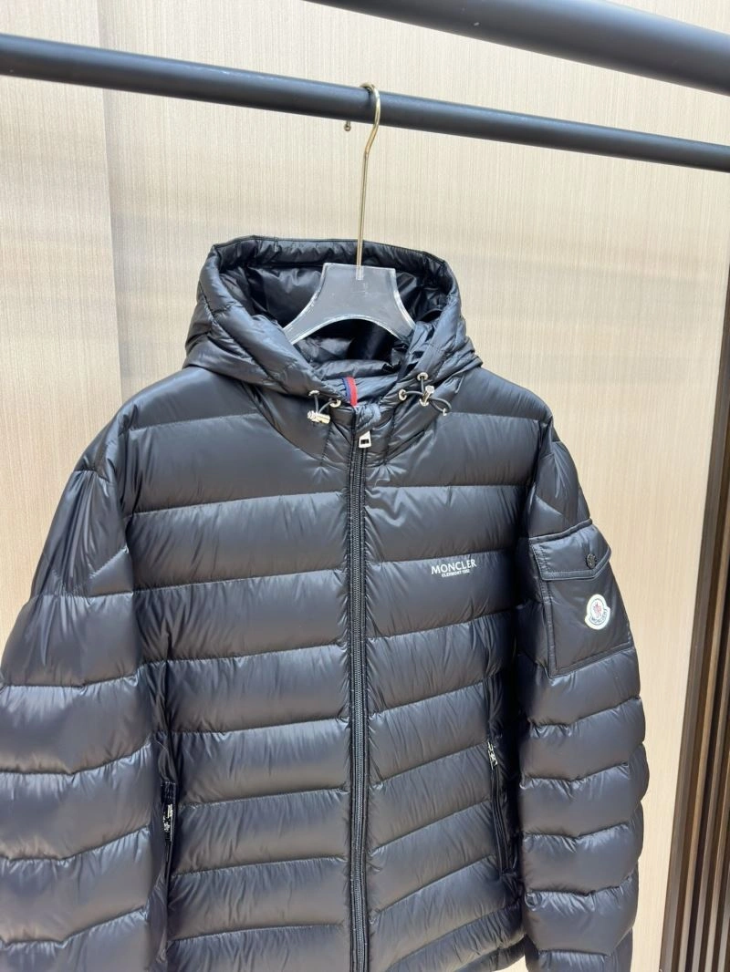Moncler Down Jackets Breathable 145057
