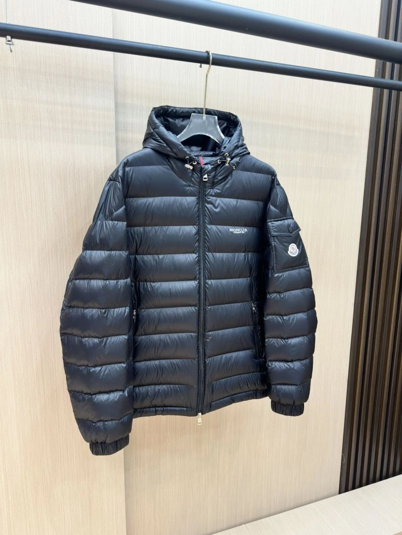 Moncler Down Jackets Breathable 145057