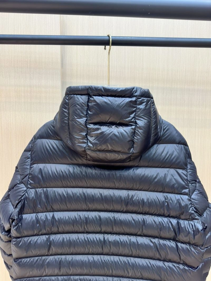 Moncler Down Jackets Breathable 145057