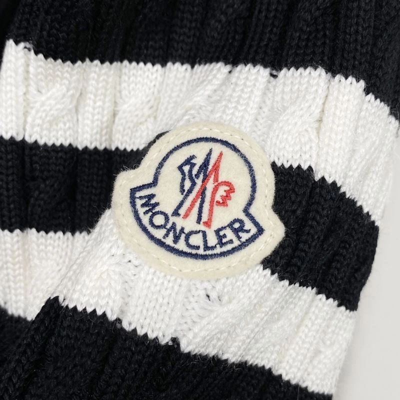 Lightweight Moncler Down Jackets 145033