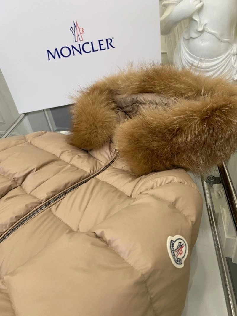 Stylish Moncler Down Jackets 145037