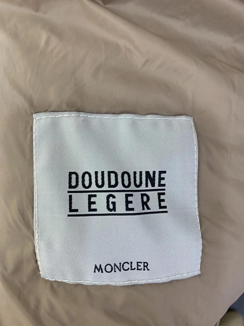 Attractive Moncler Down Jackets 145044