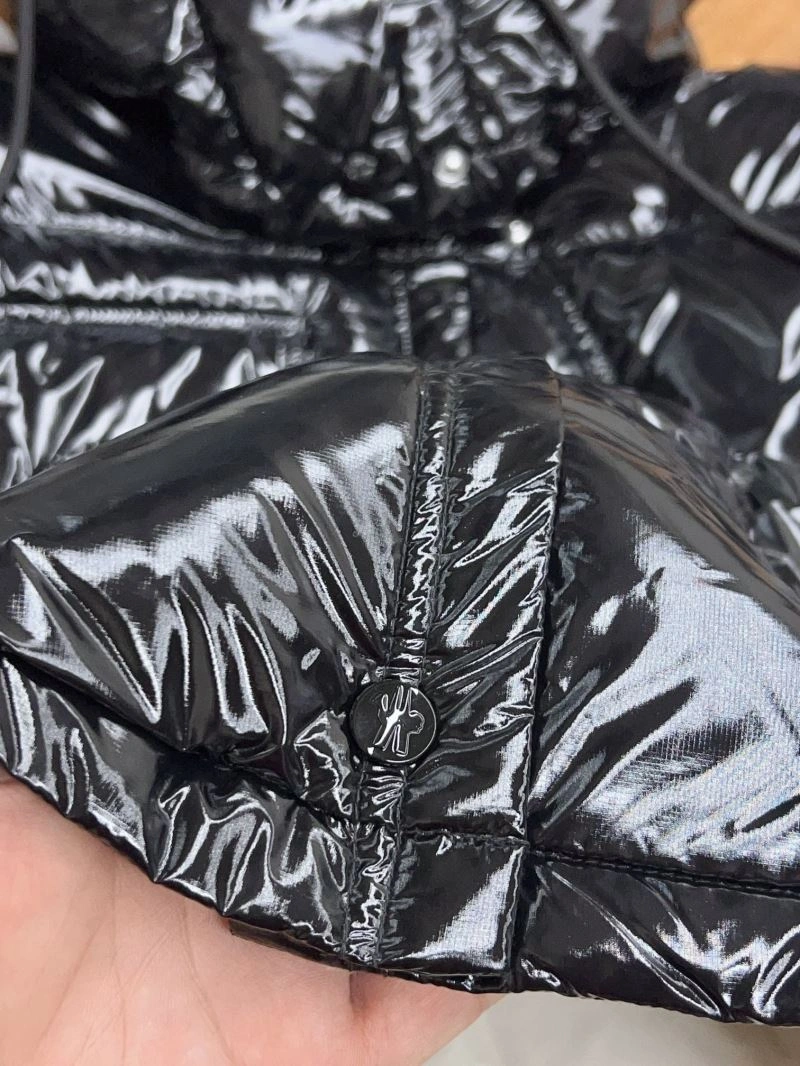Resilient Moncler Down Jackets 145034