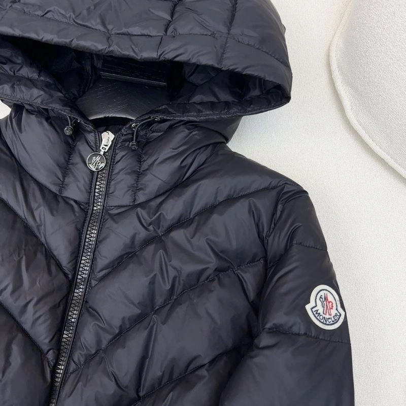 Moncler Down Jackets EasyCare 145025