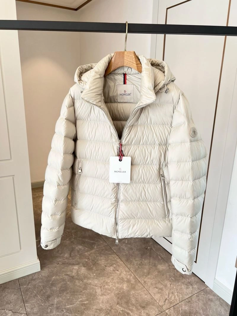 Breathable Moncler Down Jackets 145031