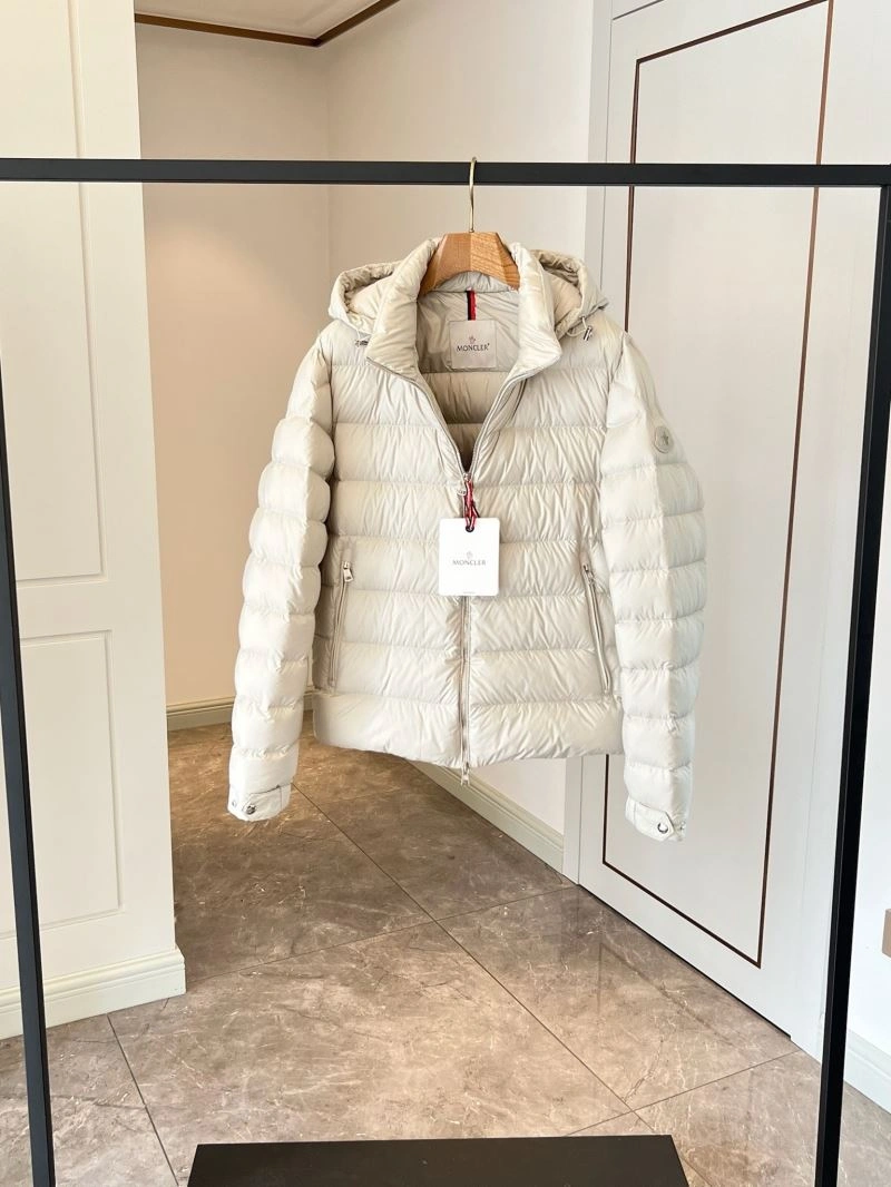 Breathable Moncler Down Jackets 145031