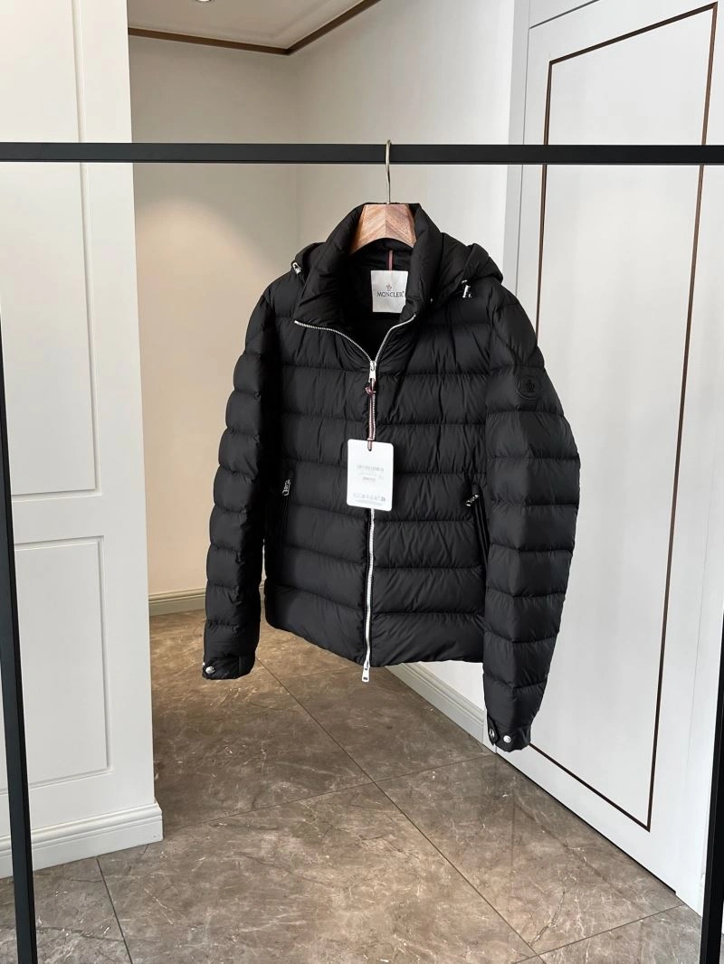 Bright Moncler Down Jackets 145028
