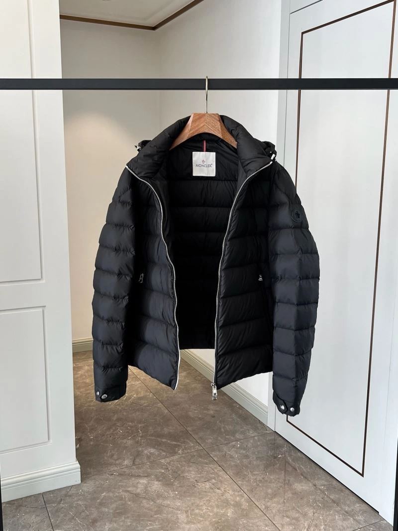 Bright Moncler Down Jackets 145028