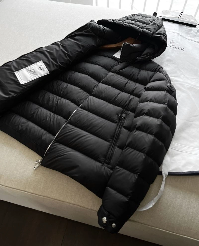 Moncler Down Jackets HighQuality 145021
