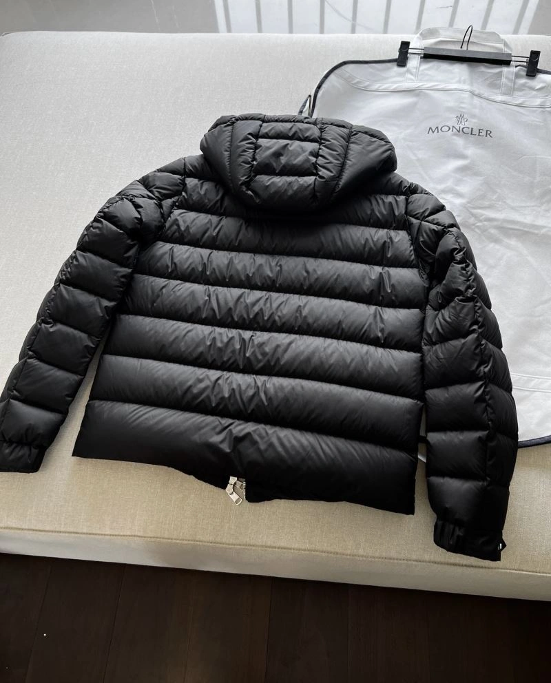 Moncler Down Jackets HighQuality 145021