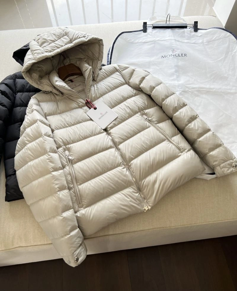 Supportive Moncler Down Jackets 145048