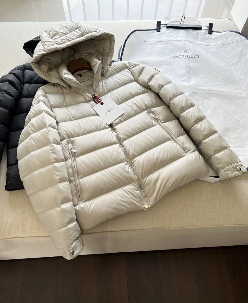 Supportive Moncler Down Jackets 145048