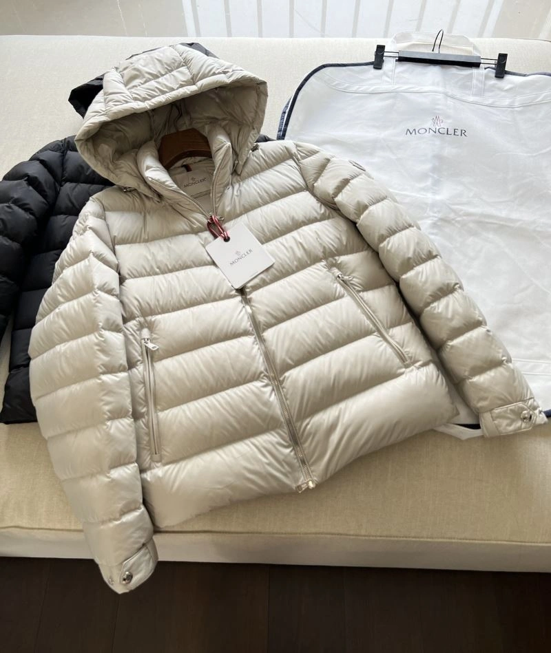 Supportive Moncler Down Jackets 145048