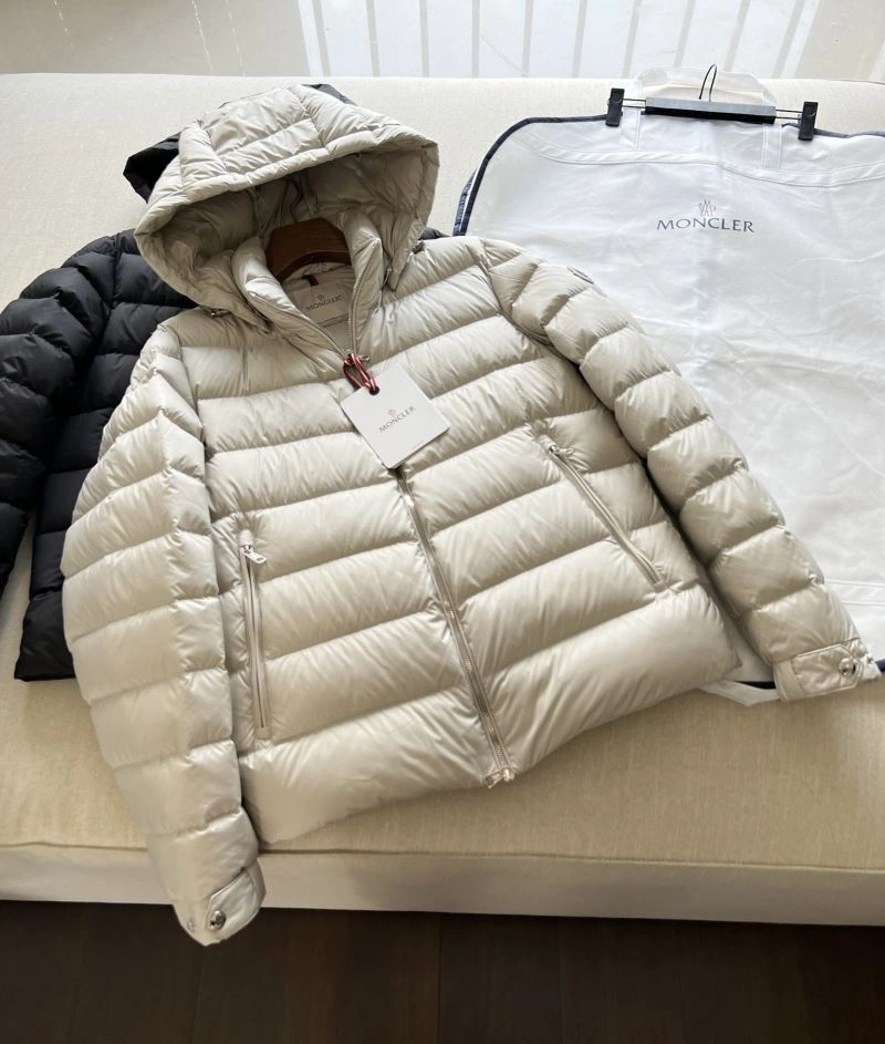 Supportive Moncler Down Jackets 145048
