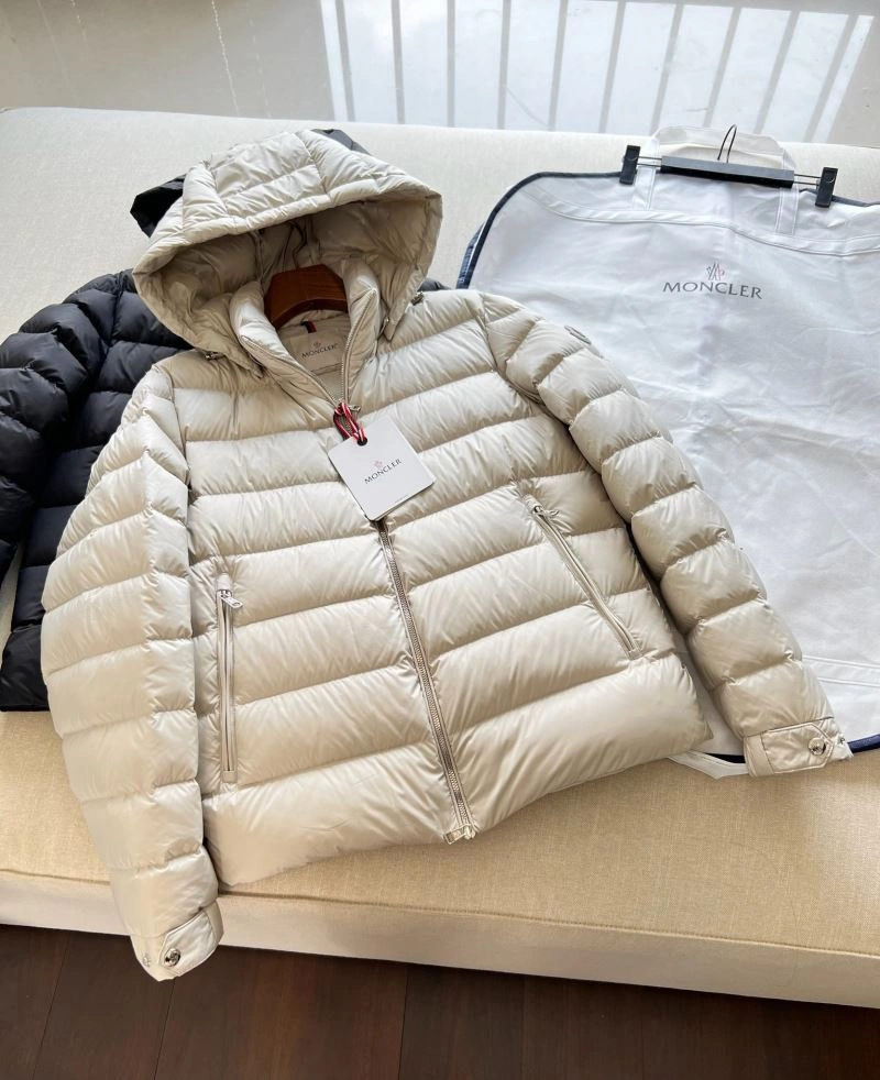 Supportive Moncler Down Jackets 145048