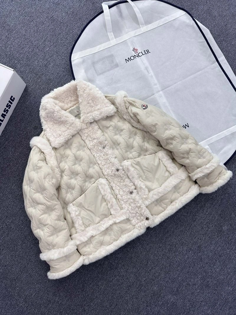 Moncler Down Jackets OnTrend 145027