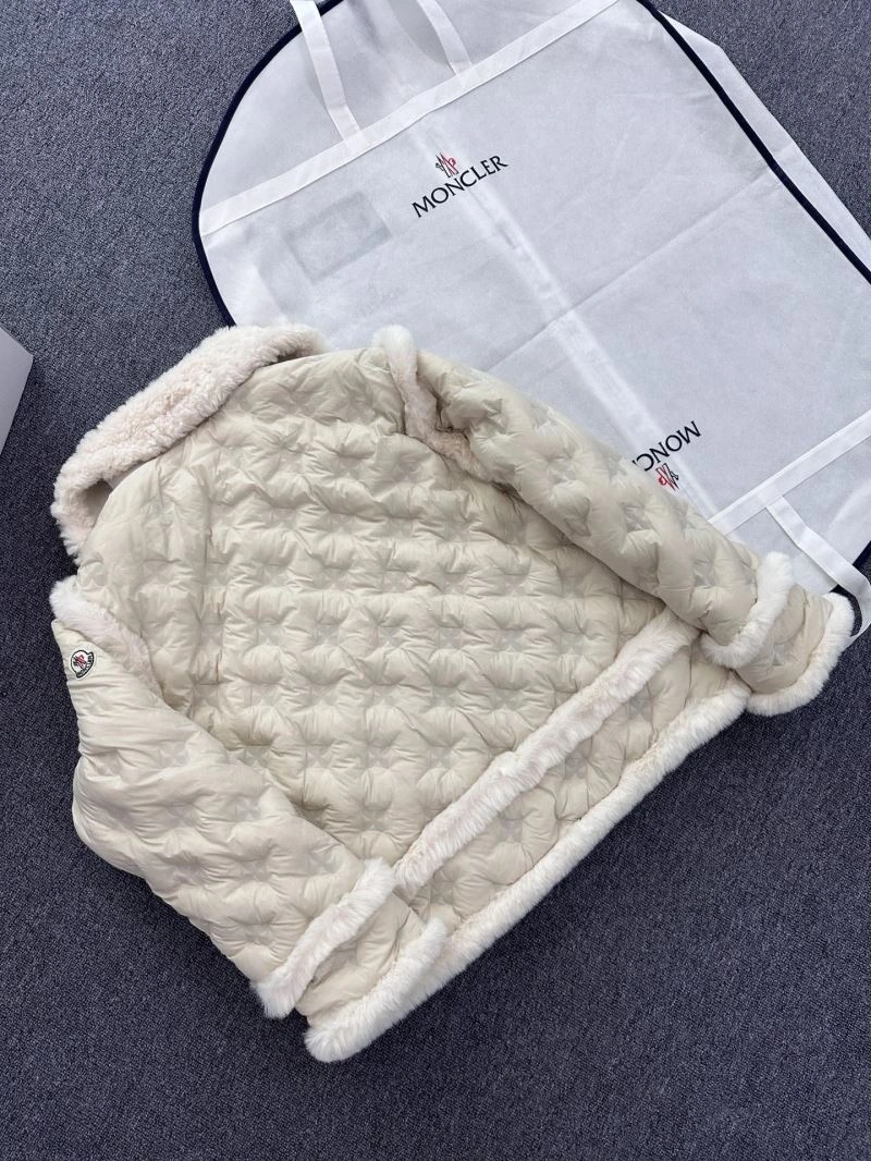 Moncler Down Jackets OnTrend 145027