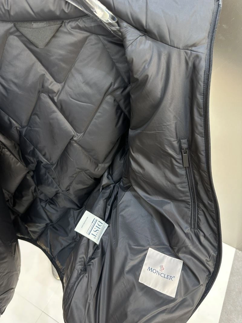 Moncler Down Jackets Bold 145020