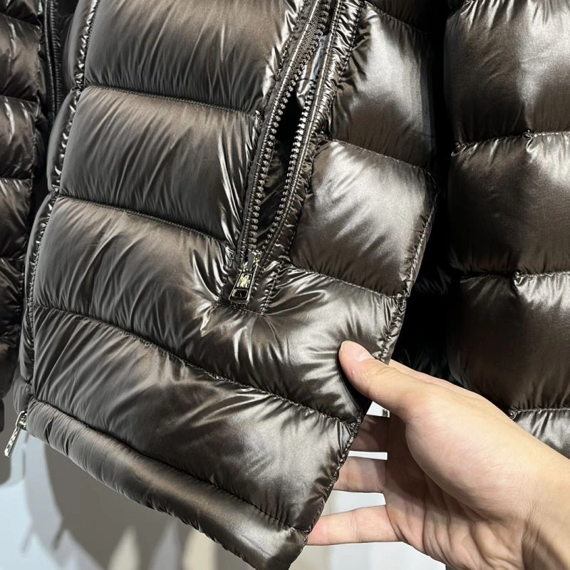 Moncler Down Jackets TimelessDesign 145022