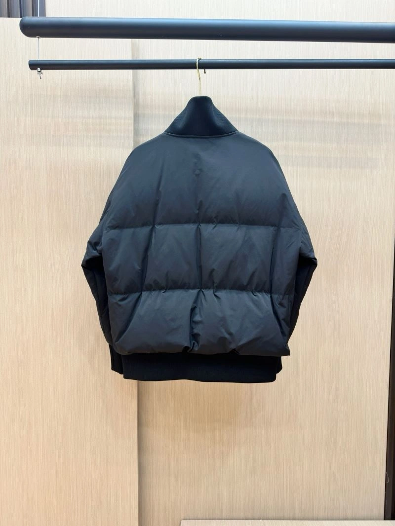 Moncler Down Jackets Sophisticated 145012